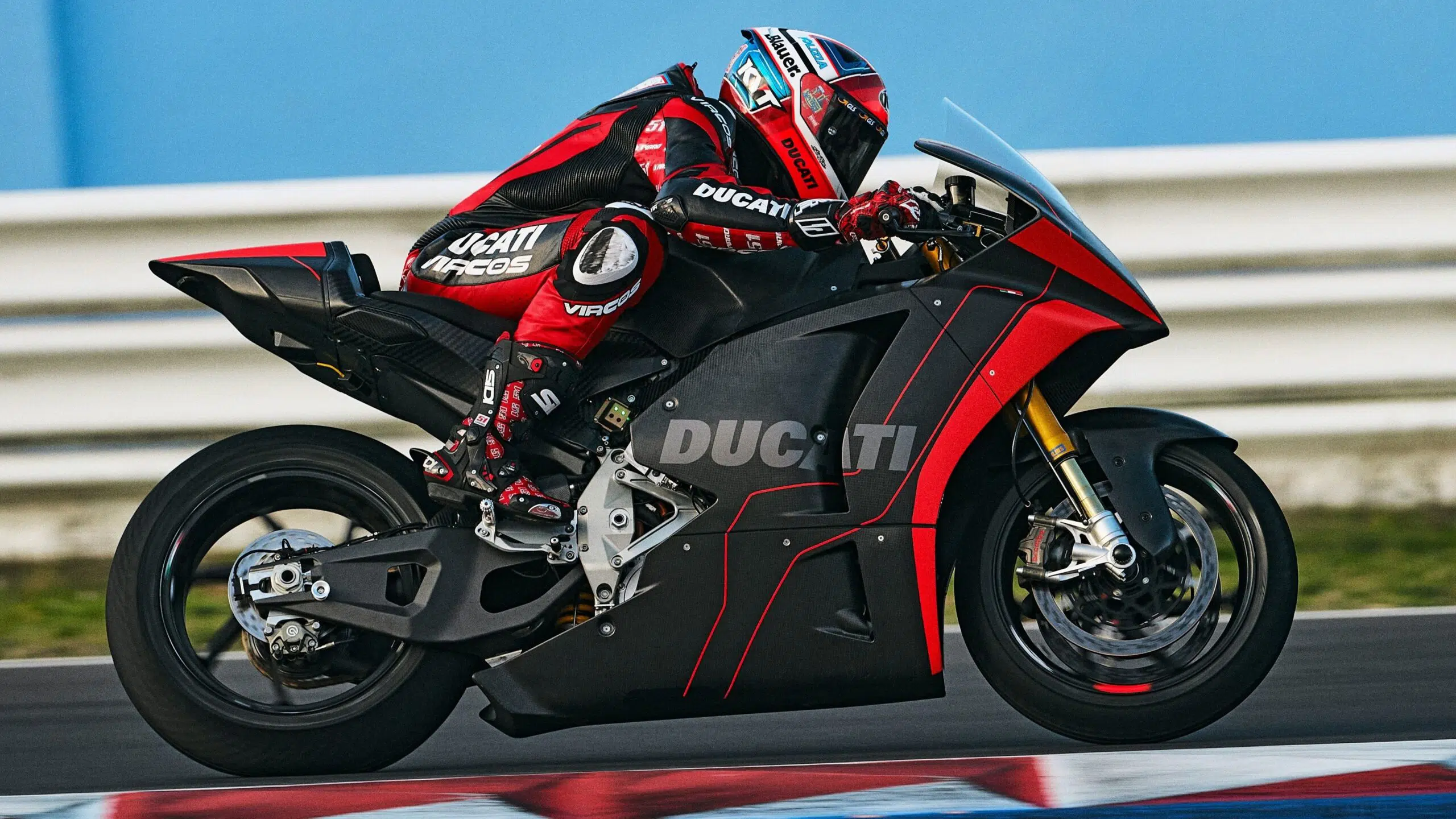 nova-ducati-v21l Ducati V21L – Um Monstro Sobre Rodas
