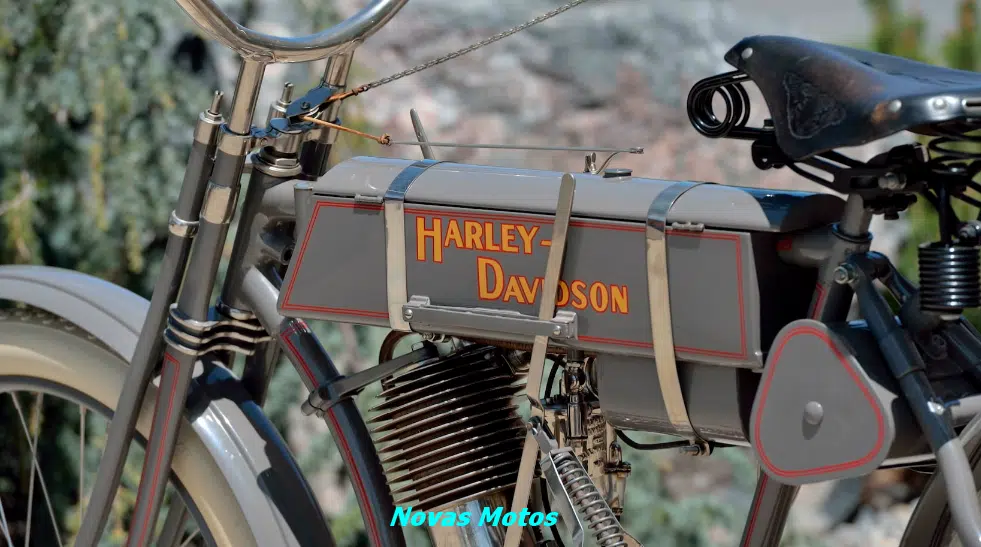 preco-harley-davidson-strap-tank-1908 Harley de 1908 é encontrada: relíquia foi vendida por quase 5 milhões de reais