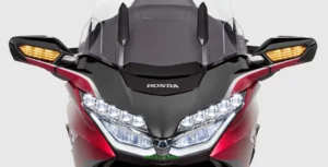 farois-honda-gold-wing-tour-300x153 Moto mais cara da Honda! Modelo custa quase 300 mil reais!