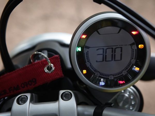 painel-ducati-scrambler Ducati Scrambler 2023 - Preço, Ficha Técnica, Fotos