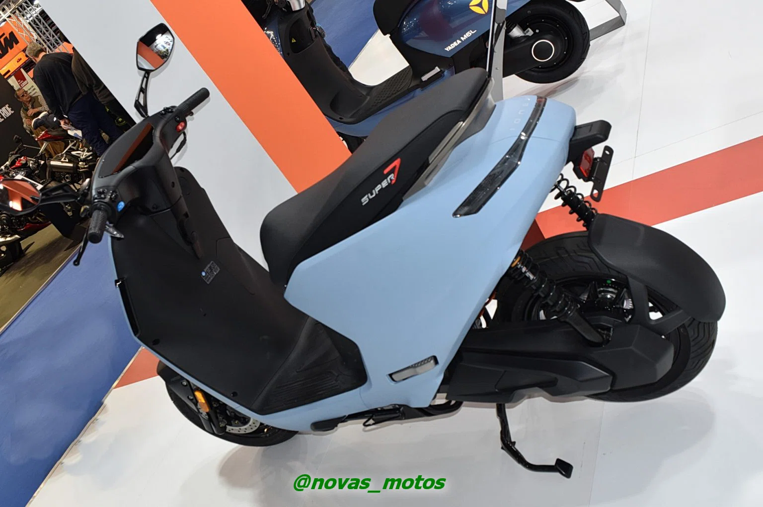 fotos-scooter-ionex-s7-abs Conheça a Ionex S7 ABS - A scooter elétrica de última geração da Kymco