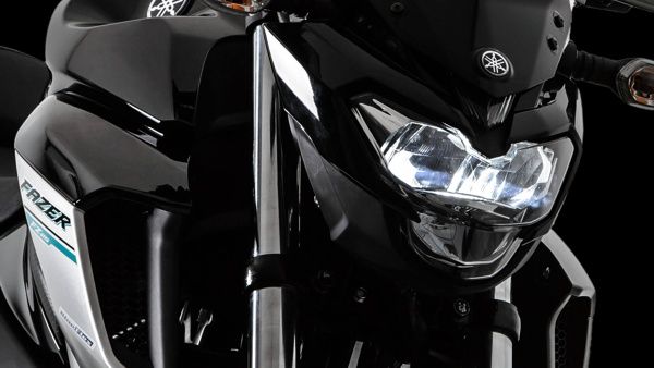 frente-yamaha-fazer-250 Yamaha Fazer 250 2023 - Preço, Ficha Técnica, Fotos