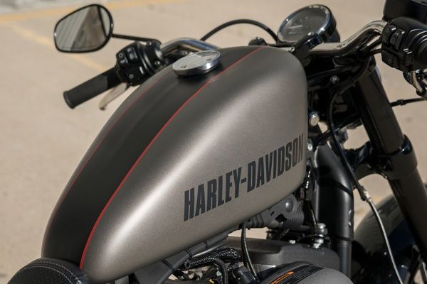 tanque-harley-davidson-roadster Harley Davidson Roadster 2023 - Preço, Ficha Técnica, Fotos