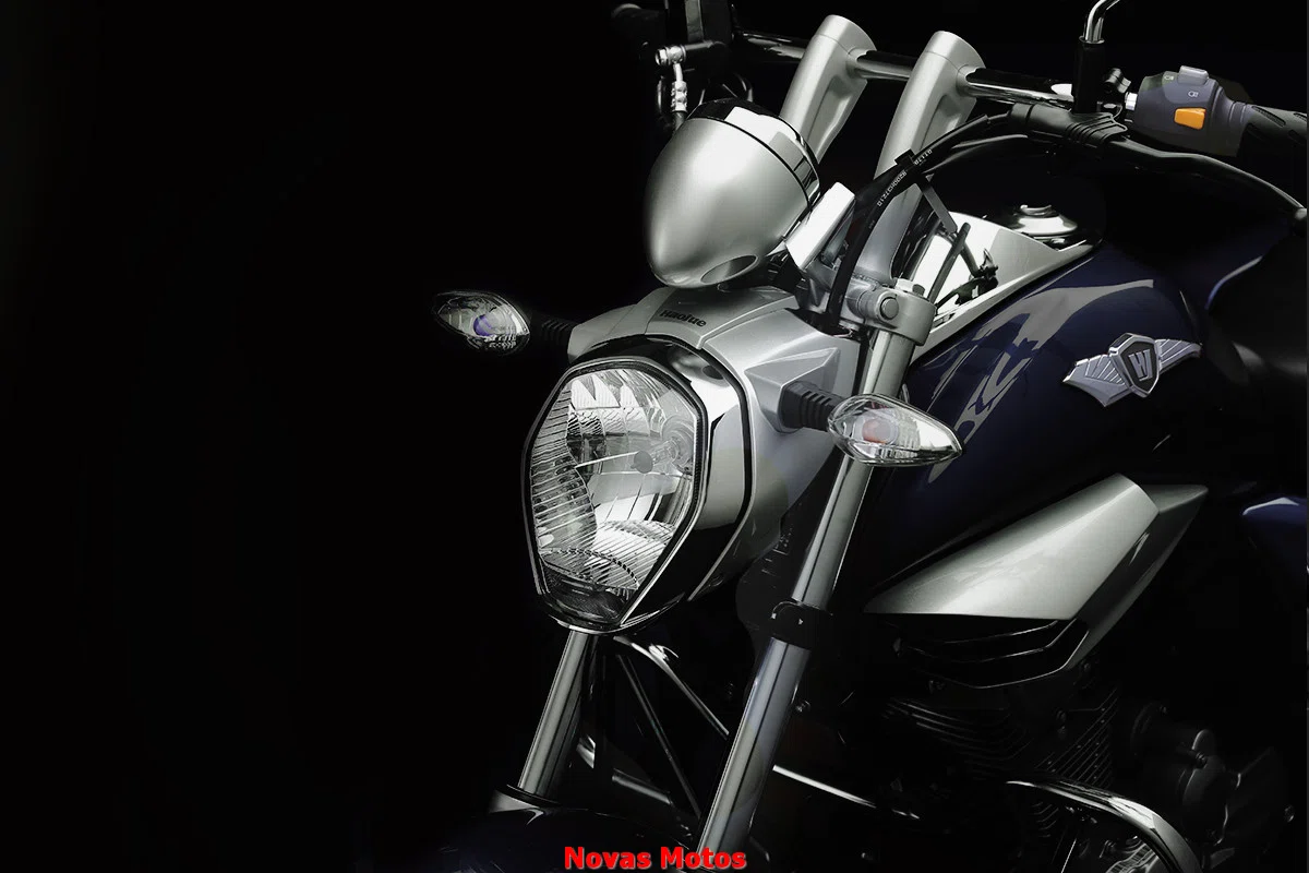 farol-haojue-master-rider-150 Nova Haojue Master Ride 150cc 2024 - Confira o Preço, Ficha Técnica e Fotos