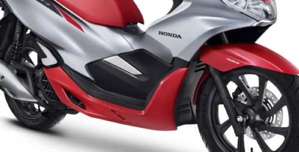 lateral-honda-pcx Honda PCX 2023 - Pequena Notável!