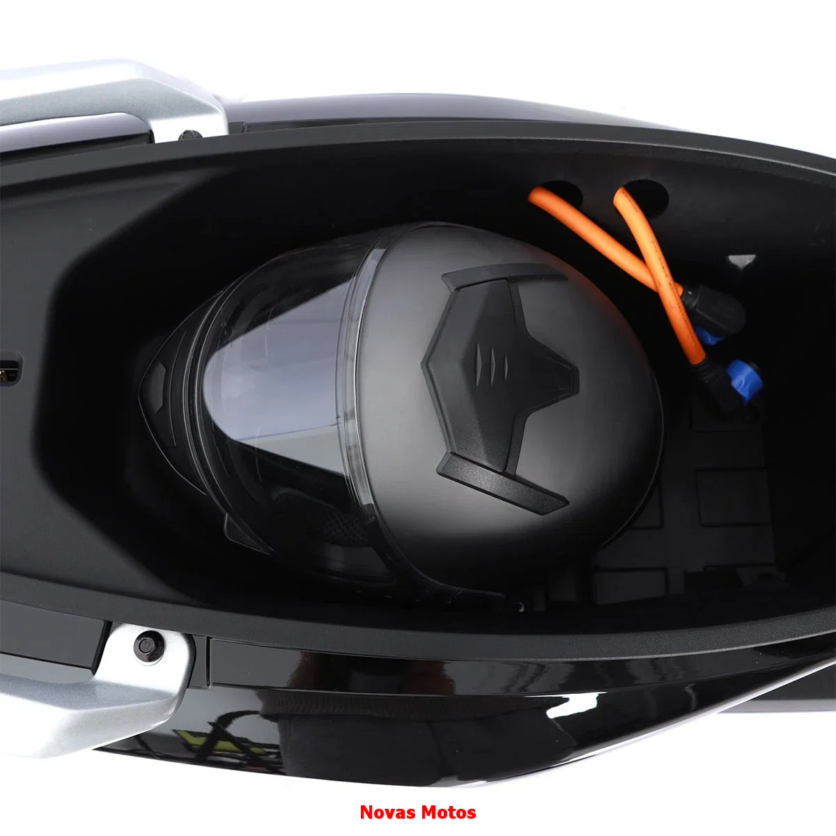 porta-capacete-watts-ws-120 Nova Watts WS120 2024 - Scooter Elétrica Lançamento
