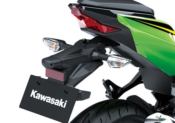 rabeta-kawasaki-ninja-400 Kawasaki Ninja 400 2023 - Preço, Ficha Técnica, Fotos